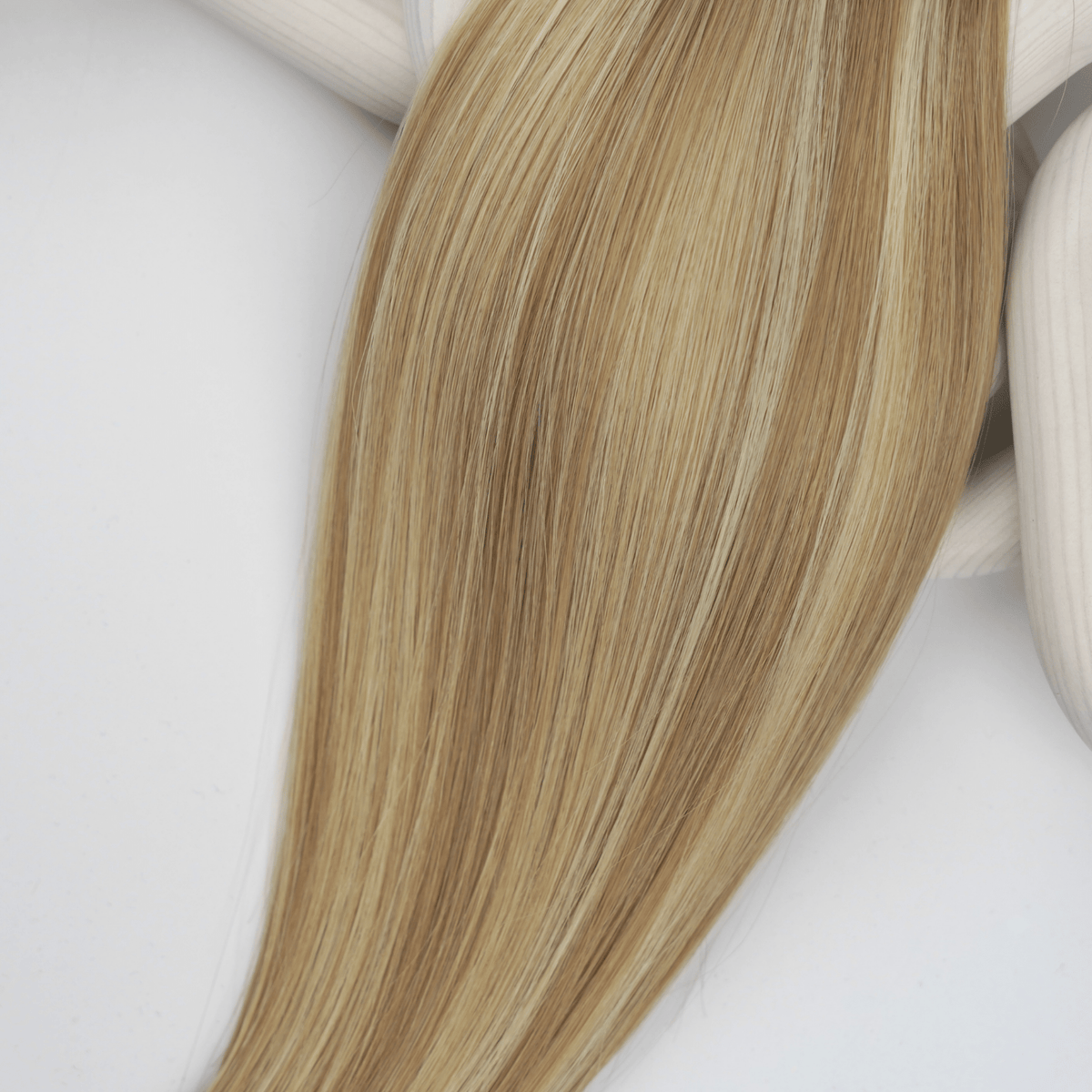 P8/613 Vanilla Crunch - Alma Double Genius Weft | DOUBLE WEFT | Alma Hair Extensions